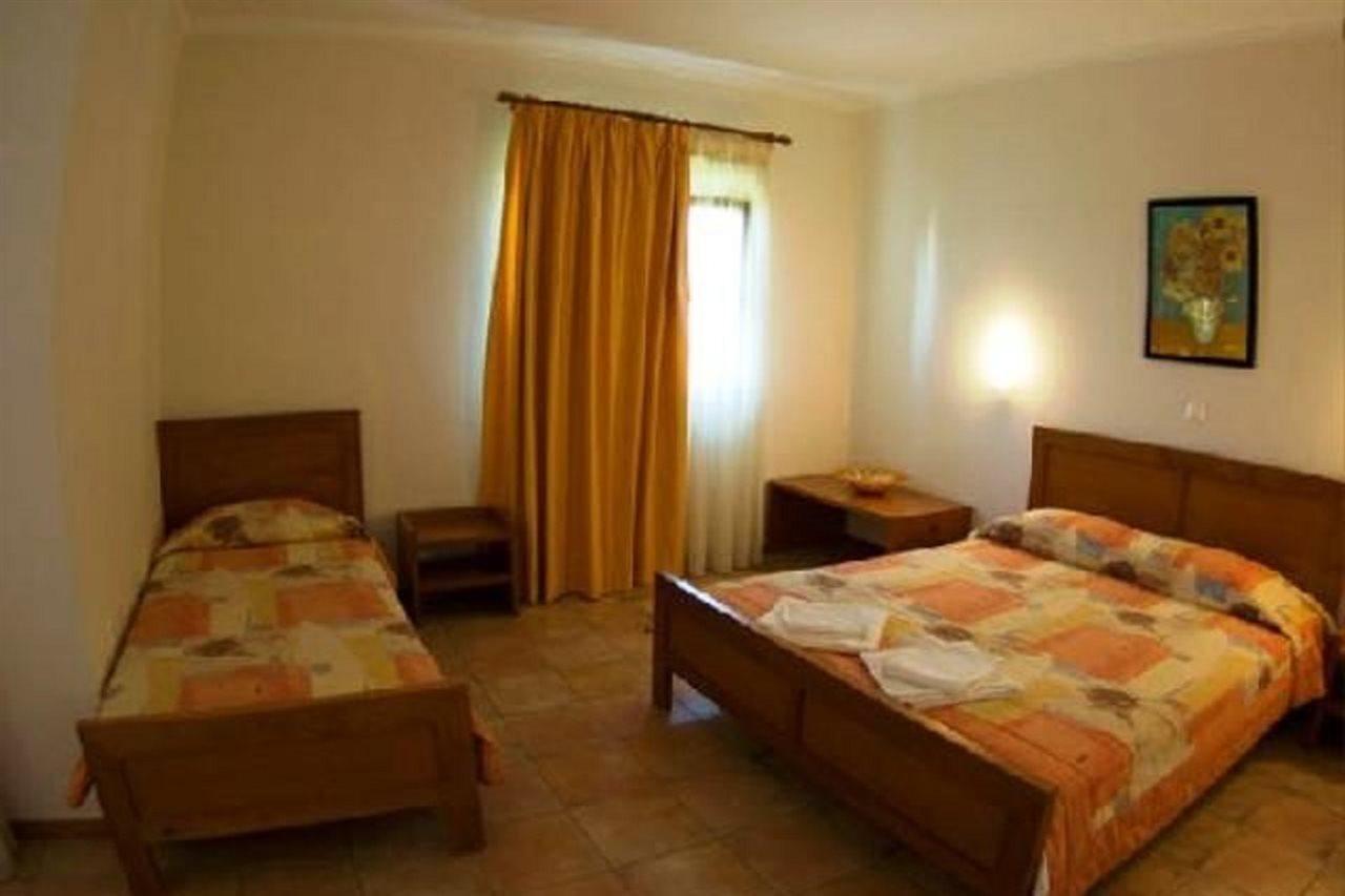 Aparthotel Gi Ga Mar à Kriopigi Extérieur photo
